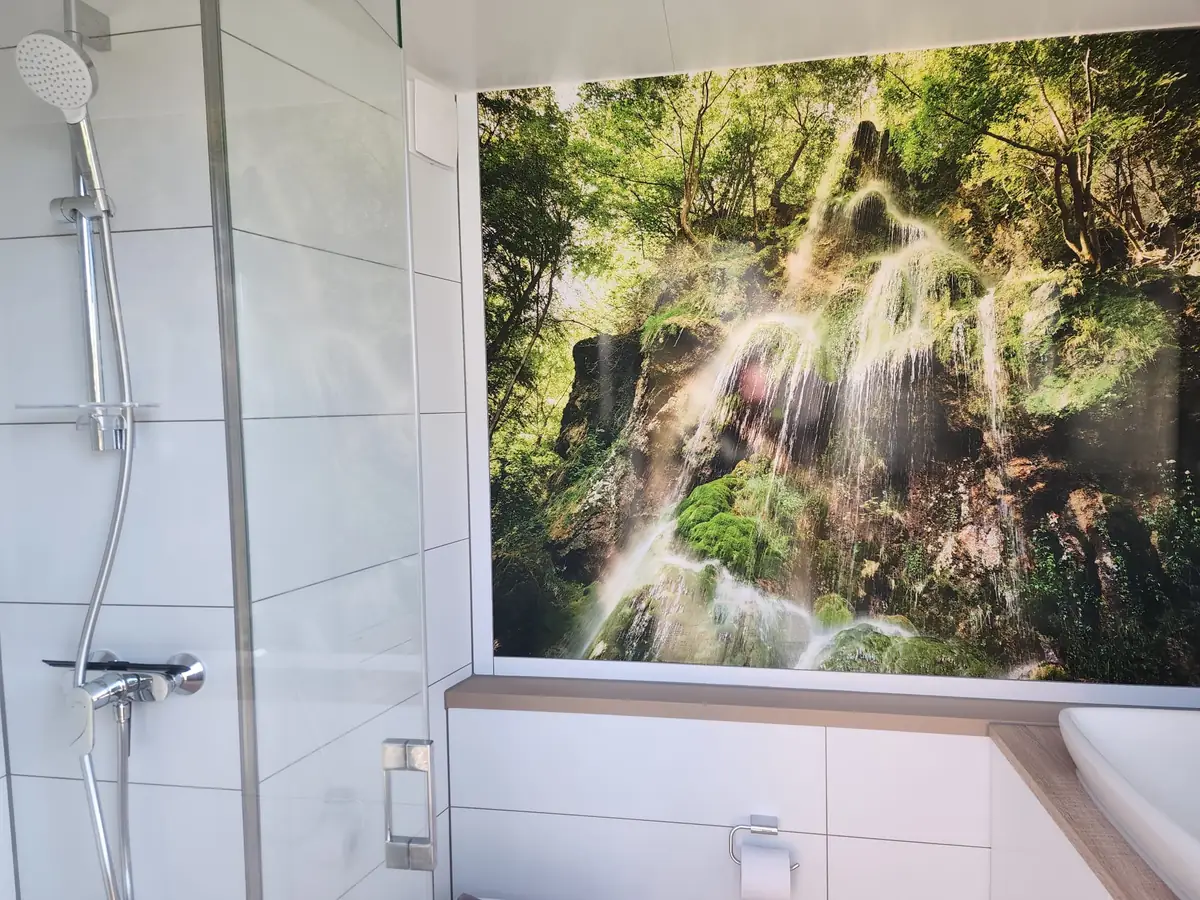 Dusche im Privatsanitär